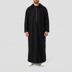 ثوب صوف . أسود