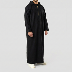 ثوب صوف . أسود