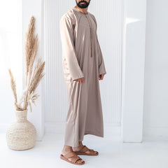 Stabraq Thawb. Beige