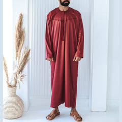 Stabraq Thawb. Maroon