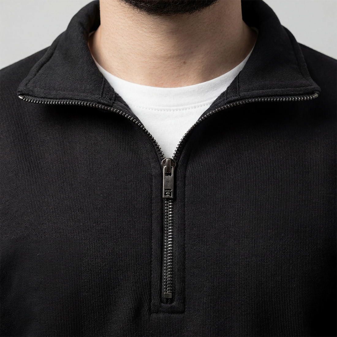 Black Quarter Zipper